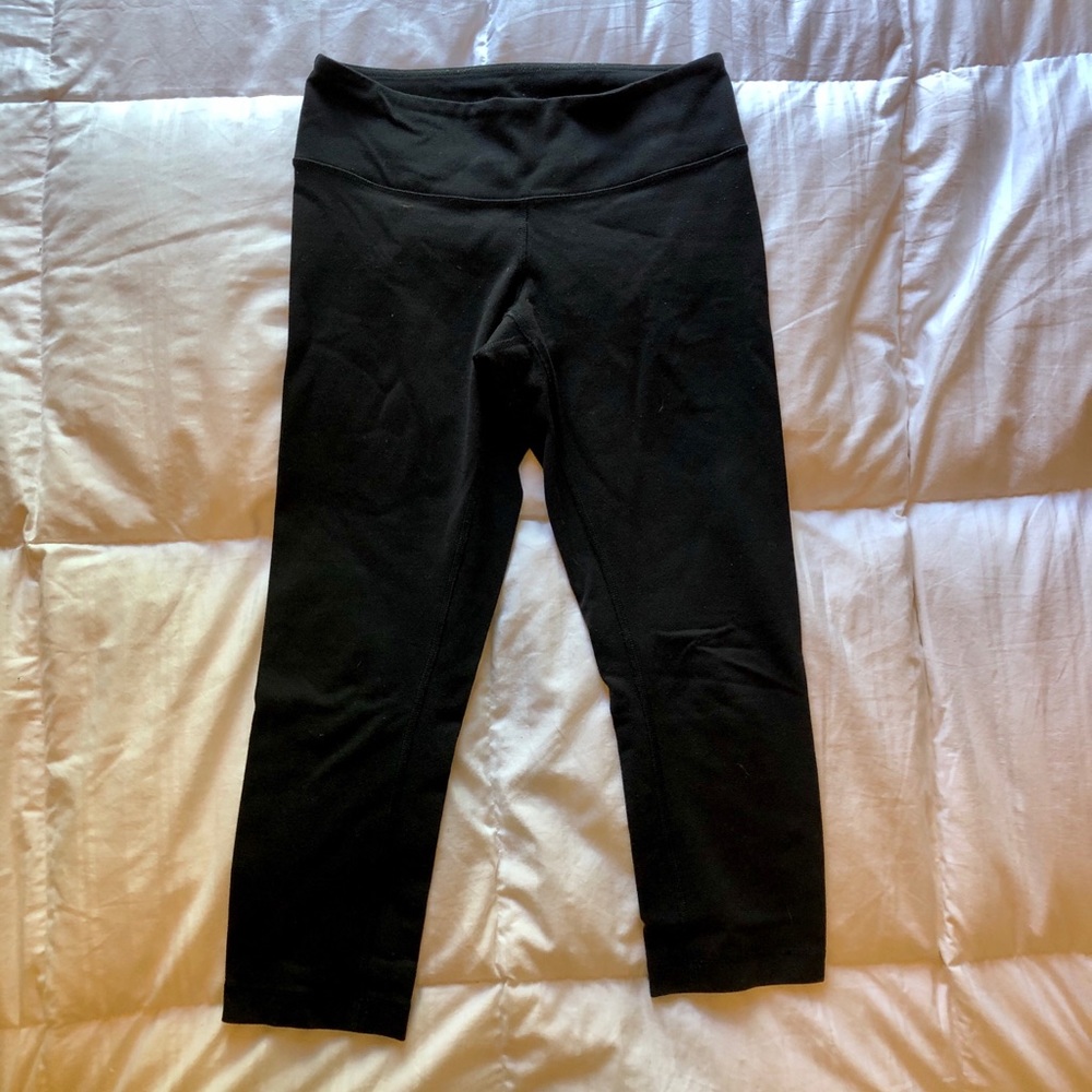 Lululemon Black Capri Leggings